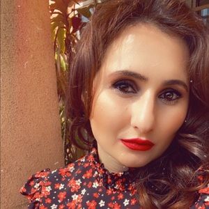 Meet your Posher, Anush